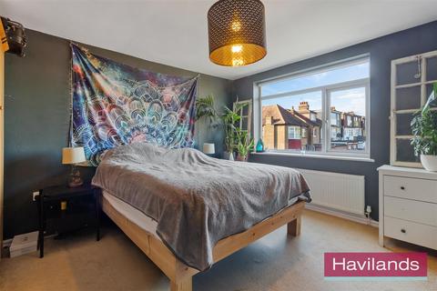 5, Margaret Court Vicars Moor Lane, London, N21 2QL
