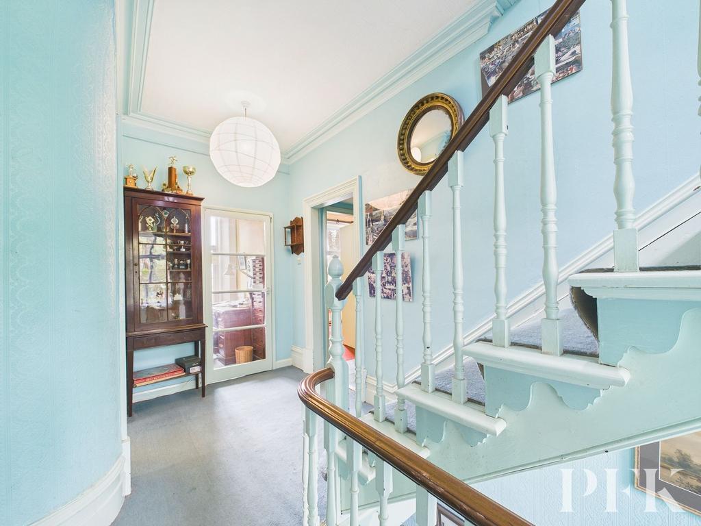 First floor landing