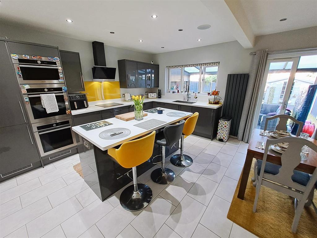 Superb Kitchen/Diner