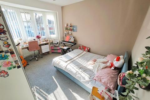 20 Hollyhurst Grove, Birmingham, B26 1AR