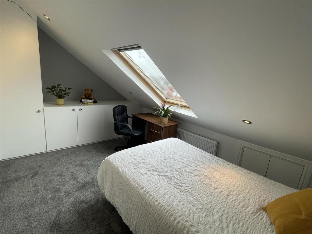Bedroom 6.JPEG
