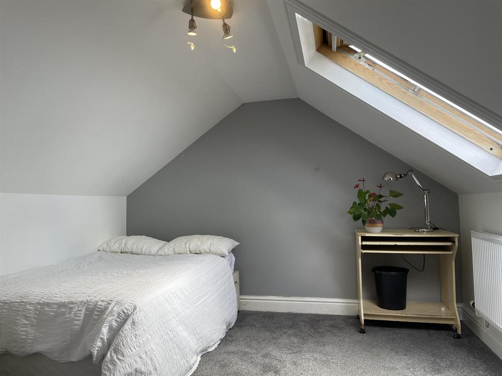 Bedroom 5.JPEG