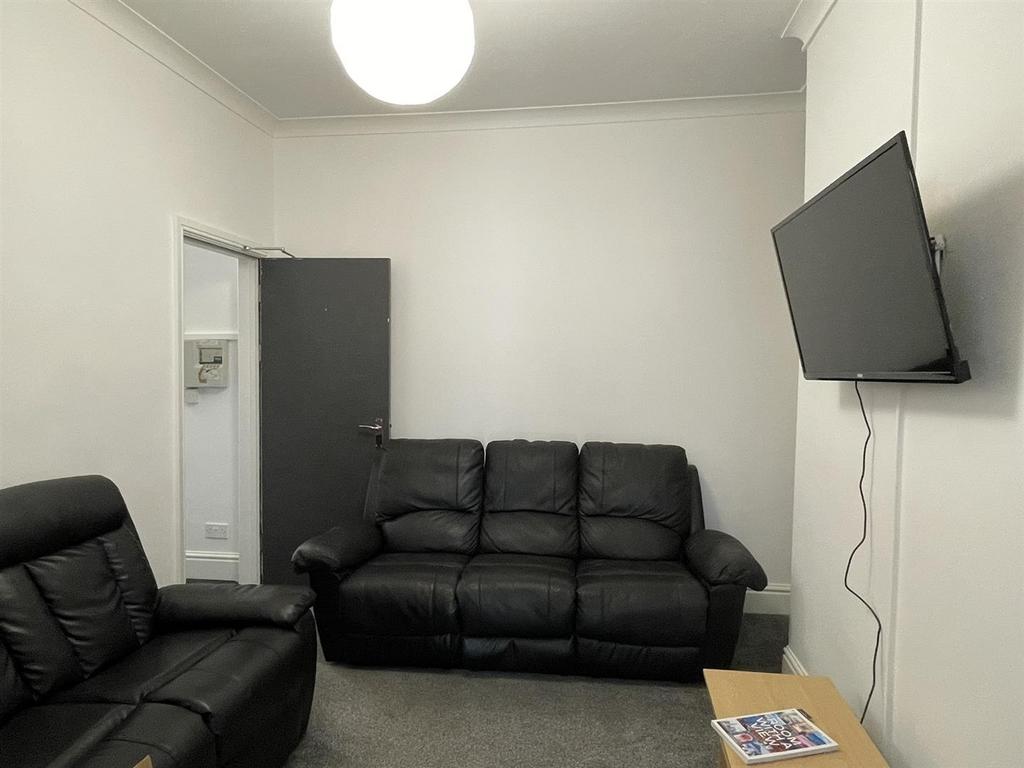 Lounge.JPEG