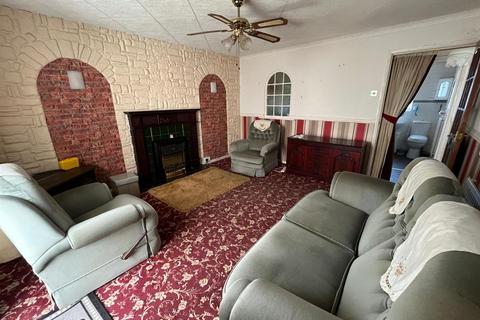 2 bedroom bungalow for sale, Bishop Close, Ashton-Under-Lyne OL7