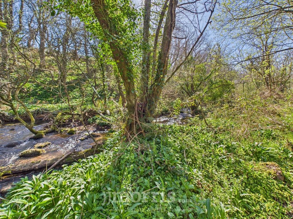 CAM02122 G0-PR0277-STILL020.jpg