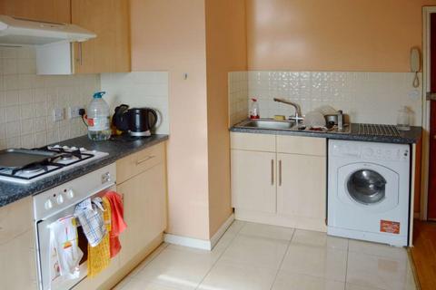 1 bedroom flat to rent, High Street, Acton