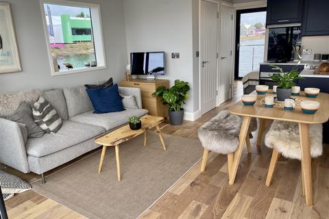 1 bedroom houseboat for sale, Falmouth Marina, Cornwall, TR11