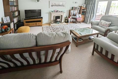 25 Wickham Close, Chipping Sodbury, Bristol, BS37 6NH