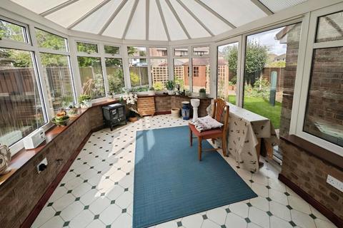 25 Wickham Close, Chipping Sodbury, Bristol, BS37 6NH