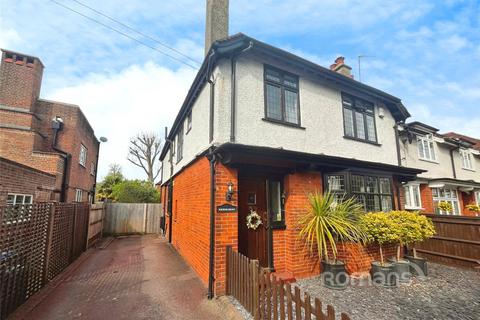 4 bedroom detached house for sale, Bridge Road, Maidenhead, Berkshire
