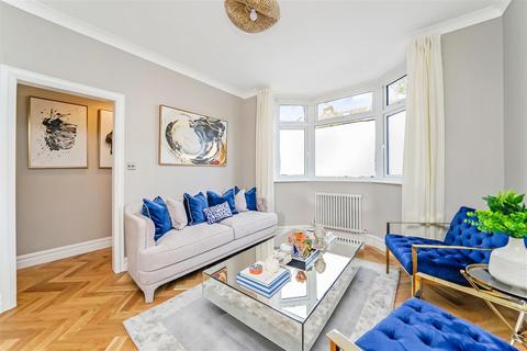 182 Brookscroft Road, London, E17 4JR