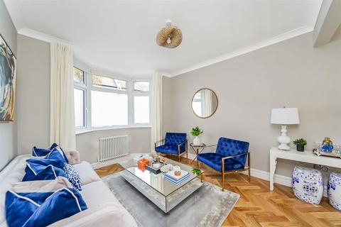 182 Brookscroft Road, London, E17 4JR