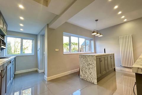3 bedroom detached house for sale, Highfield Crescent, Rowley Regis