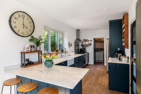 4 bedroom detached house for sale, Clarence Road, Redhill, RH1