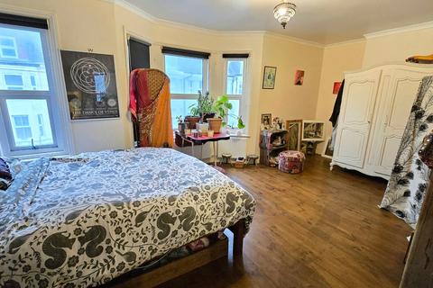 3 bedroom terraced house for sale, Cornwall Road, Bexhill-on-Sea, TN39