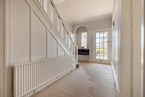 650 Clarkston Road, Glasgow, G44 3YS