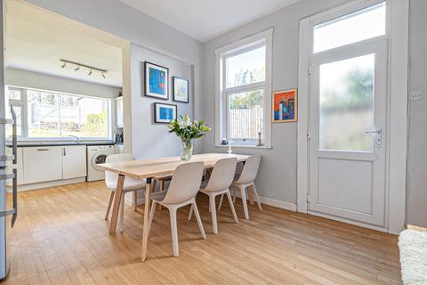 650 Clarkston Road, Glasgow, G44 3YS