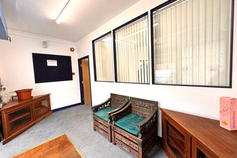 Office to rent, Ryder Court, Corby NN18