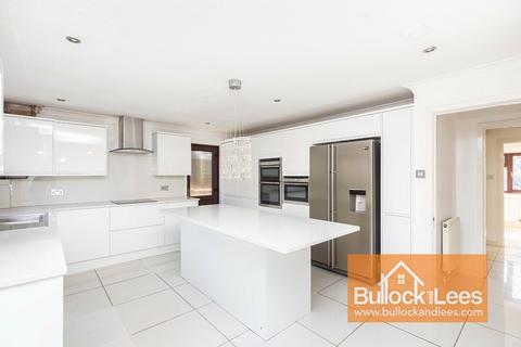 21 Elmgate Drive, Bournemouth, BH7 7EG