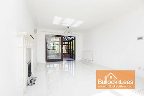 21 Elmgate Drive, Bournemouth, BH7 7EG