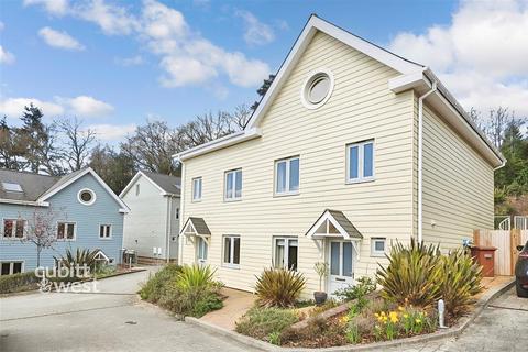 4 bedroom semi-detached house for sale, Somerset Gardens, Meadvale, Surrey