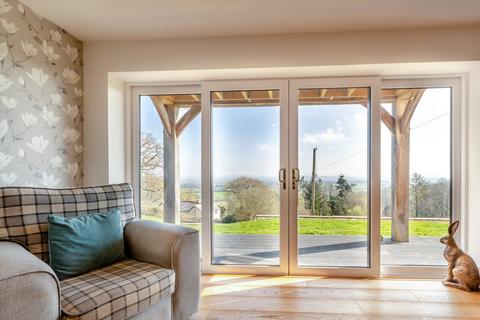 4 bedroom detached house for sale, Hinders Lane, Gloucester