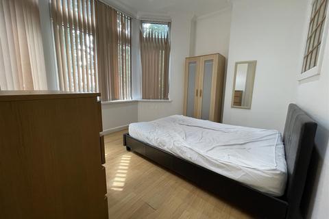 1 bedroom apartment to rent, Albany Road, Cardiff