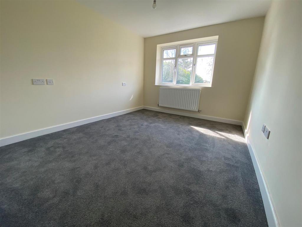 Bedroom 1.1.jpg