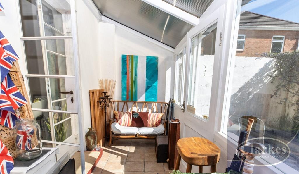 8 U4 A2623 copy