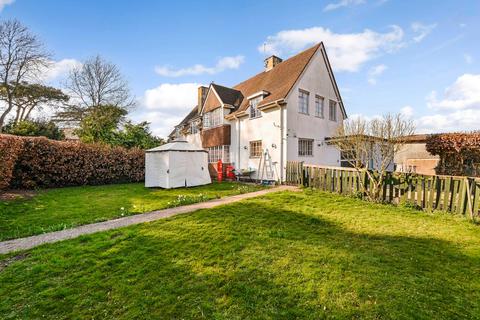 3 bedroom semi-detached house for sale, Selling, Faversham, Kent, ME13