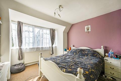 3 bedroom semi-detached house for sale, Selling, Faversham, Kent, ME13