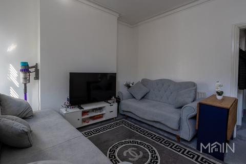 3 bedroom block of apartments for sale, Halstead Street, Leicester LE5