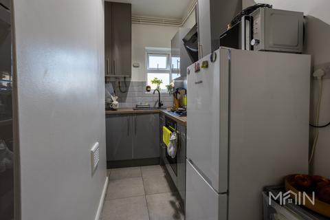 3 bedroom block of apartments for sale, Halstead Street, Leicester LE5