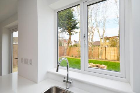 15 Smythe Croft, Bristol, BS14 0UB