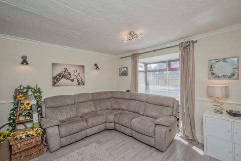 4 bedroom terraced house for sale, Holme Wood Road, Holmewood, Bradford, BD4