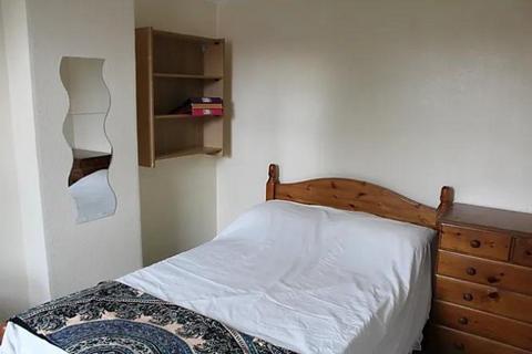 5 bedroom house share to rent, Denmark Road