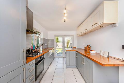 93 Livingstone Road, Thornton Heath, CR7 8JY