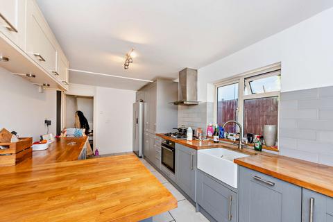 93 Livingstone Road, Thornton Heath, CR7 8JY