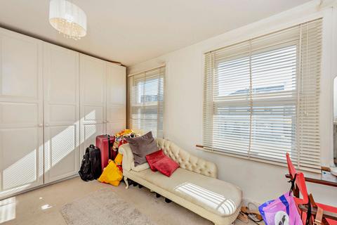 93 Livingstone Road, Thornton Heath, CR7 8JY