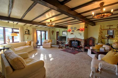 4 bedroom detached bungalow for sale, Station Road, Long Sutton