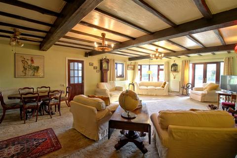 4 bedroom detached bungalow for sale, Station Road, Long Sutton