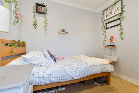 3 bedroom terraced house for sale, Stockdale Gardens, Deal CT14