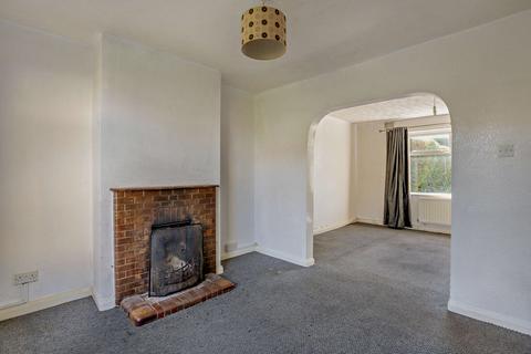 8 Mostyn Gardens, Parkgate, Neston, CH64 6SS