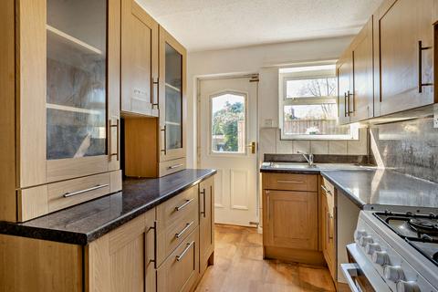 8 Mostyn Gardens, Parkgate, Neston, CH64 6SS
