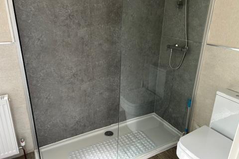 2 bedroom mobile home for sale, 210 Fangrove Park KT16 0BT