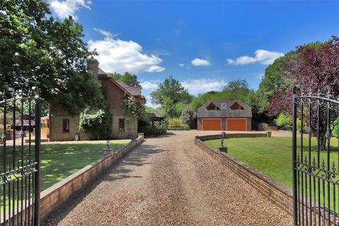6 bedroom equestrian property for sale, Meres Lane, Cross in Hand, Heathfield, East Sussex, TN21