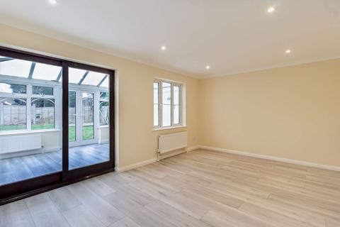 4 bedroom detached house for sale, LINCOLN WAY, RAYLEIGH SS6