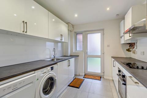 4 bedroom detached house for sale, LINCOLN WAY, RAYLEIGH SS6