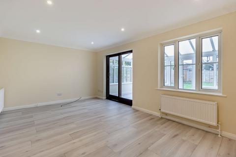 4 bedroom detached house for sale, LINCOLN WAY, RAYLEIGH SS6