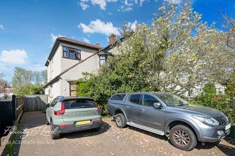 4 bedroom terraced house for sale, Mayday Gardens, London